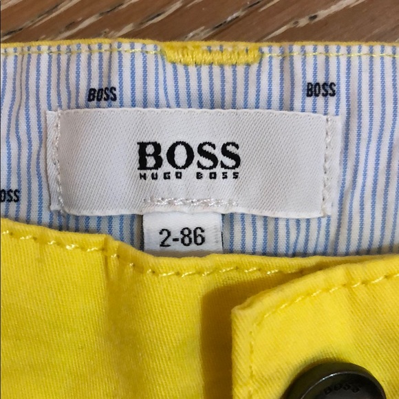 Hugo boss shorts - Picture 3 of 4